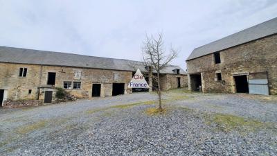 Beautiful Country House with Vast Outbuildings