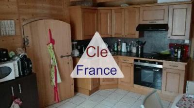 Villard-sur-doron : Ensemble De 3 Appartements