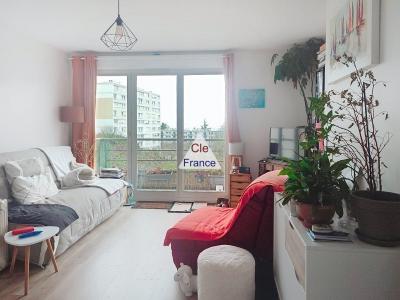  Appartement Occupe 2 Pieces Avec Balcon Et Terrasse