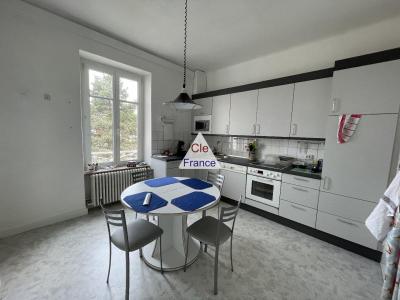 // Appartement Duplex 180 Ma