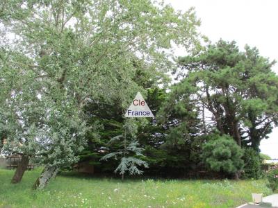 Detached House with Garden by the Coast