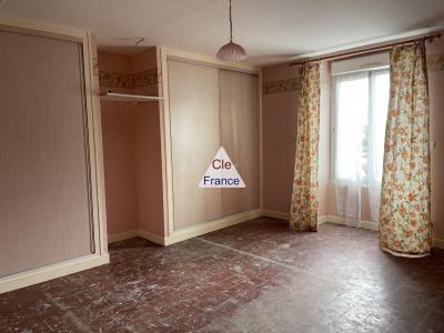 Maison De Ville/ Jardin/ Garage