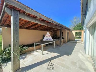 Propriete Avec 2 Maisons Grange Et Piscine