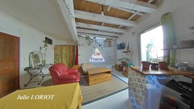 Maison Saine, Pleine De Charme Et De Potentiel