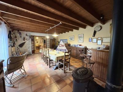 Fleurac. Tres Jolie Maison Charentaise Avec Dependance Et Piscine. Terrain 5350ma