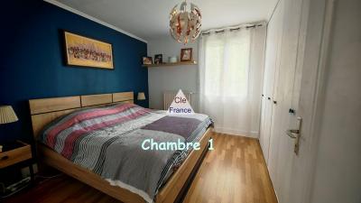 Maison Familiale 7 Pieces 5 Chambre Avec Grand Jardin Arbore Et Garage