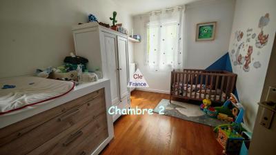Maison Familiale 7 Pieces 5 Chambre Avec Grand Jardin Arbore Et Garage