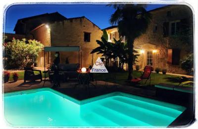 Stunning House with Swimming Pool