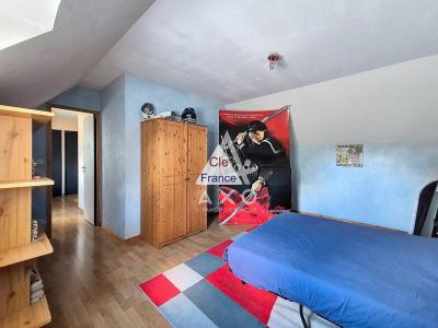 Detached Family Home with Garden