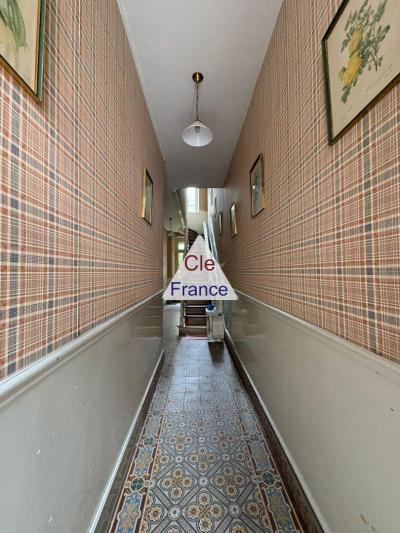 Vaste Maison Idealement Situee, Possibilite 3 Appartements