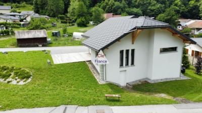 Detached House with Garden by Ski Slopes
