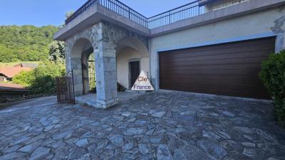 Pallud ((73200) : Appartement T7 De 224.40 Ma
