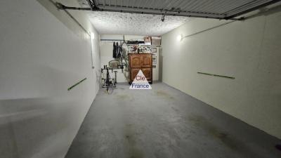 Superbe Duplex T4 Dernier Etage Avec Balcon Et 2 Garages A