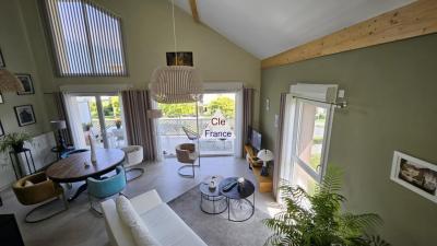 Superbe Duplex T4 Dernier Etage Avec Balcon Et 2 Garages A