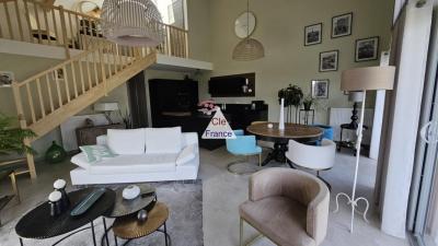 Superbe Duplex T4 Dernier Etage Avec Balcon Et 2 Garages A