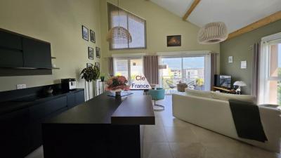 Superbe Duplex T4 Dernier Etage Avec Balcon Et 2 Garages A
