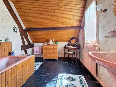 Elegant Detached House in Superb Location