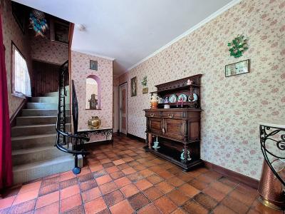 Elegant Detached House in Superb Location