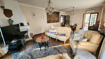 Beautiful Family Home with Nice Accommodation