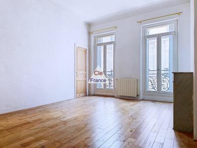 Charme De L\'ancien, Plein Centre