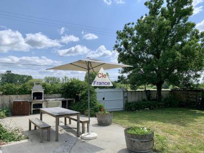 Main House with Guest Gite in Quiet Setting