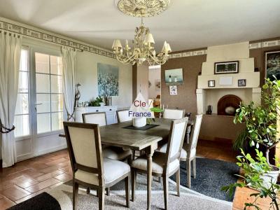 Detached Character House with Panoramic Views