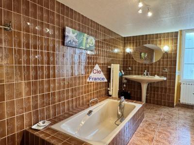 Detached Character House with Panoramic Views