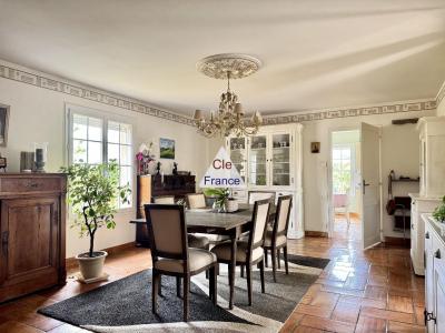 Detached Character House with Panoramic Views