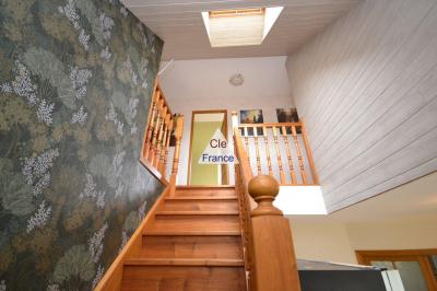 Detached House with Landscaped Garden