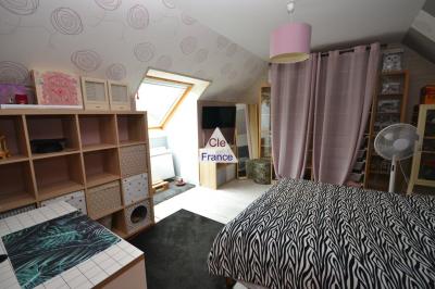 Detached House with Landscaped Garden