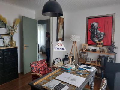 Lovely Renovated House by the Coast