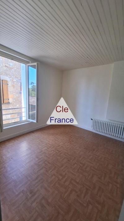 Maison De Village 2 Chambres Avec Terrasse Et 2 Garages