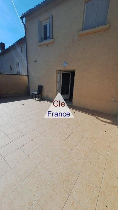 Maison De Village 2 Chambres Avec Terrasse Et 2 Garages