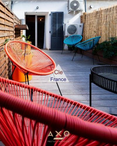 Aix En Provence -centre Ville Historique - Appartement - T2 - 37 M2 - Terrasse 27 M2 - 299 000 A