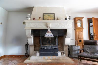 Le Montaiguet - Maison 160m2 - T7 - Garage - Piscine - Parc 5000m2 - 1 020 000a