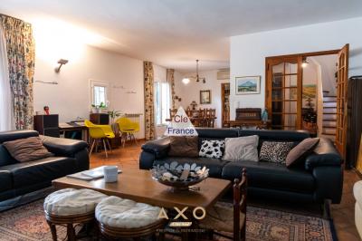 Le Montaiguet - Maison 160m2 - T7 - Garage - Piscine - Parc 5000m2 - 1 020 000a