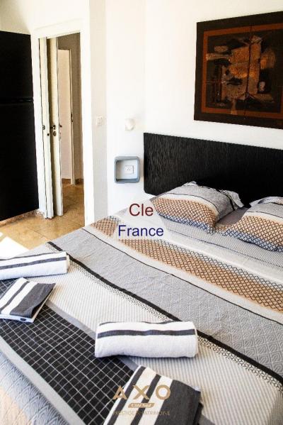 Trets - Ensemble Immobilier - T8 - Piscine - Pool House - Garage - Vue Sainte Victoire - 985 000 A