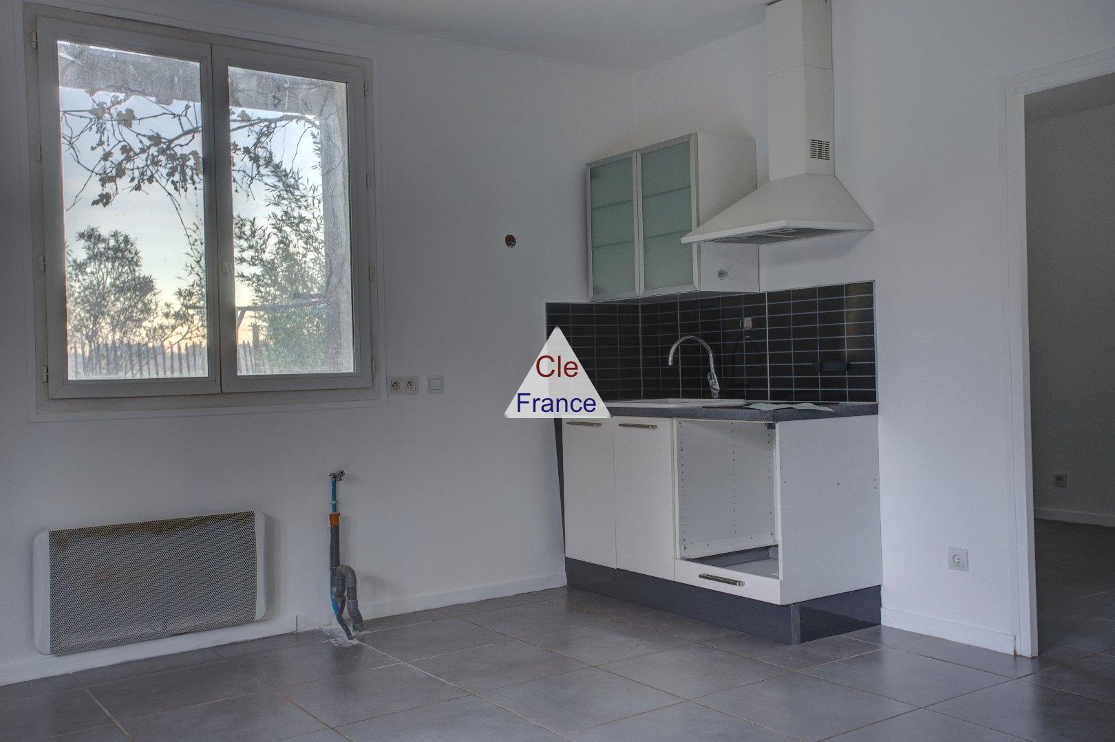 Aix-en-provence - Appartement Renove -t2- Terrasse - Jardin - 220 000 A