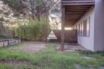 Aix-en-provence - Appartement Renove -t2- Terrasse - Jardin - 220 000 A