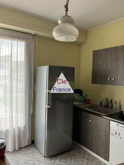 Detached House with Swimming Pool in Neat Garden