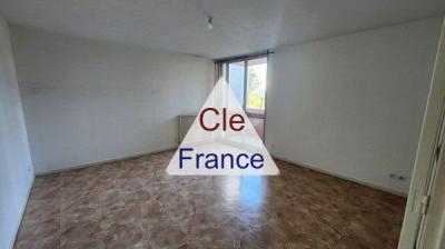 First Floor Apartment in Great Location