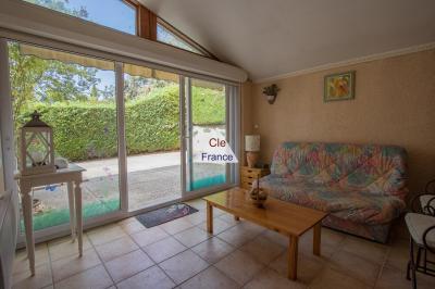 Detached Country House with Swimming Pool