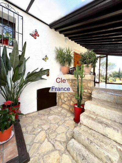 Villa De Plain-pied 5 Pieces A