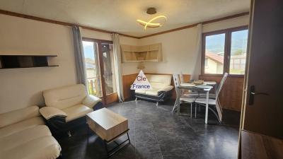 Lovely Apartment in Heart of Town