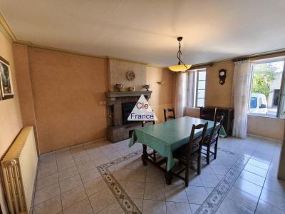 Maison De Village