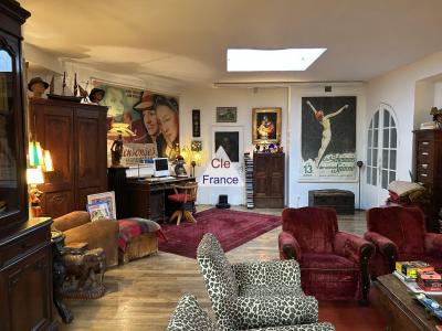 Paris Apartment with Private Garden in 18th Arrondissement