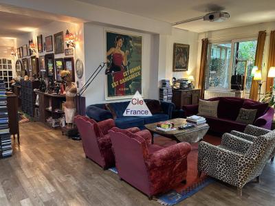 Paris Apartment with Private Garden in 18th Arrondissement