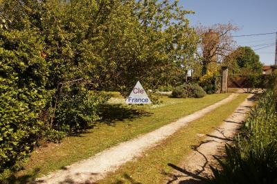 Beautiful Detached House in the Lovely Garden