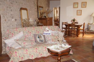 Beautiful Detached House in the Lovely Garden