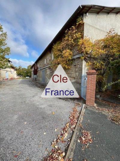 Large Farm House with Swimming Pool